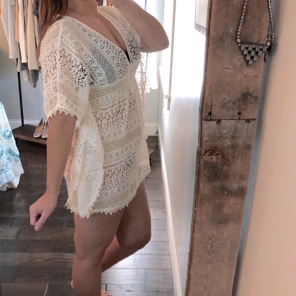 Xhilaration medium flirty boho swim cover up - Picture 2 of 3